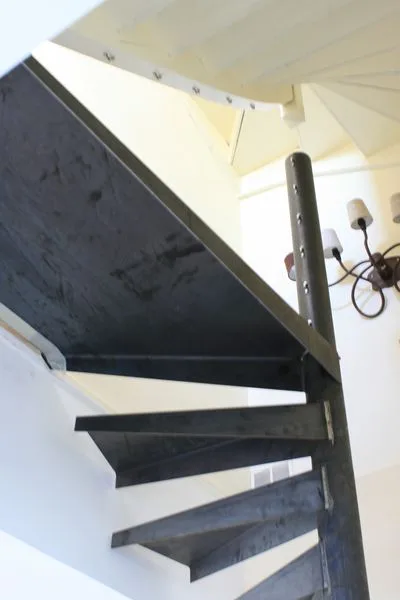 ESCALIER COLIMACON - Image 4