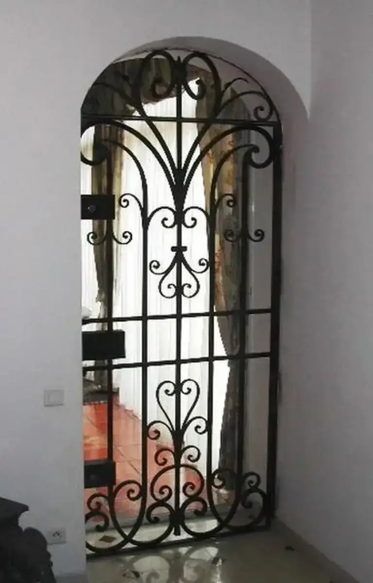 GRILLES EN FER FORGE INTERIEURES - Image 3