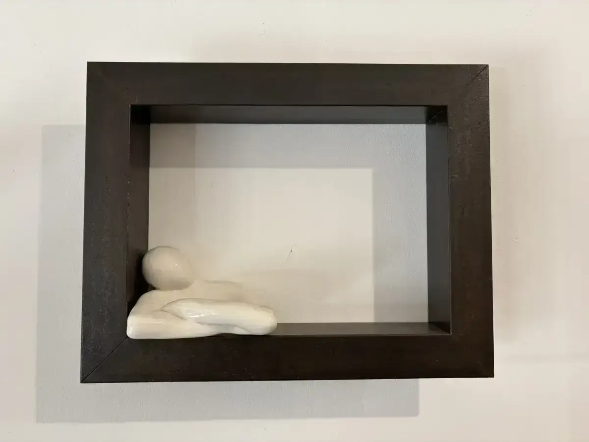 Bonhomme a la fenêtre 4