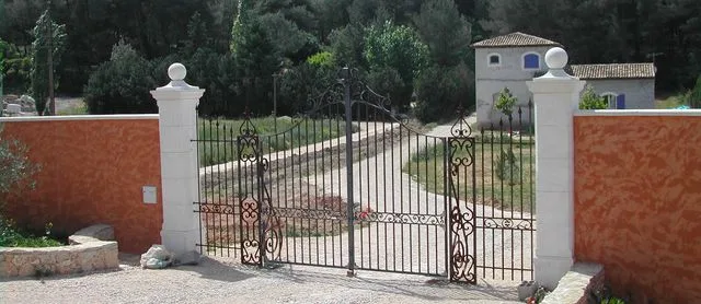 PORTAIL STYLE  XVIIIème A VENTABREN - Image 5