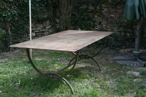 TABLE DE JARDIN
